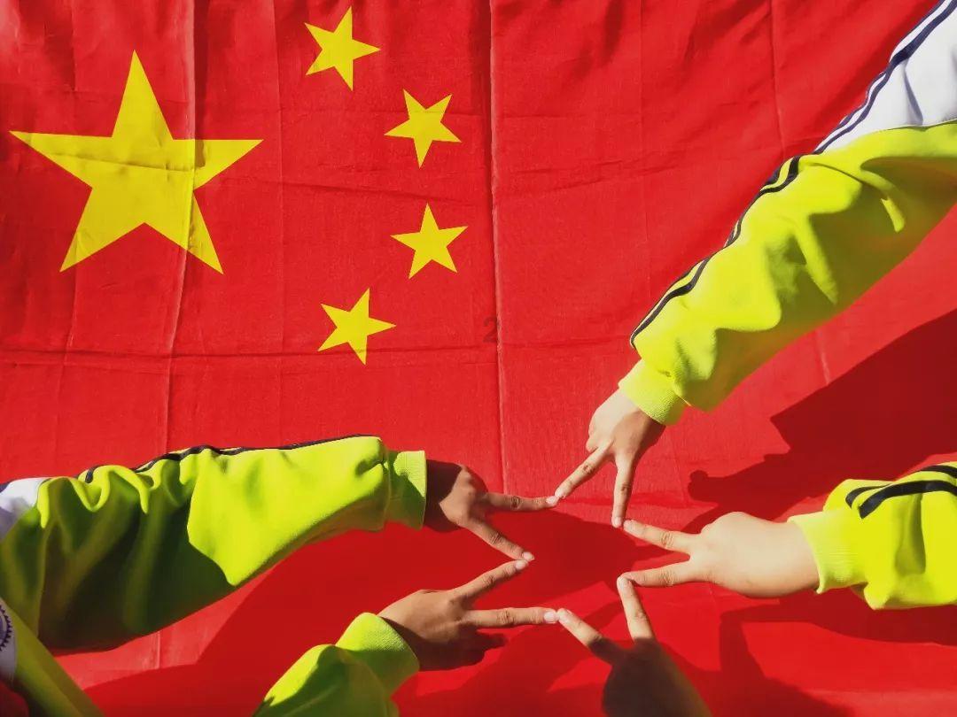 时尚发型女孩