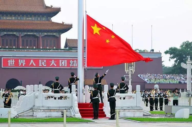 交一满25年医保怎么报销？游戏画面
