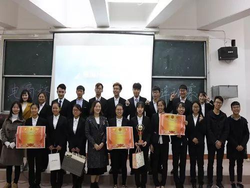 官方通报内蒙古一动物园猴猫共栖:猫健壮无异样 已放置单独猫舍